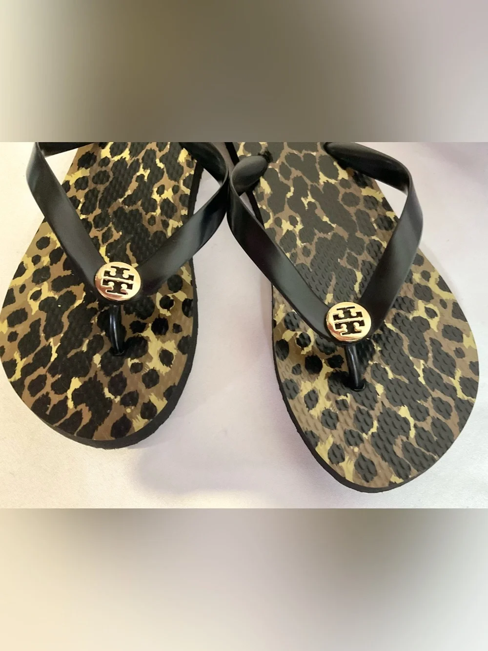 Tory Burch Leopard Print Rubber Flip Flops Gold Logo Sandals Approximate: Size 9